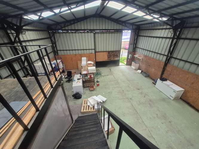 ARRIENDO EN PUERTO MONTT Bodega + Camara frio LAGUNITAS