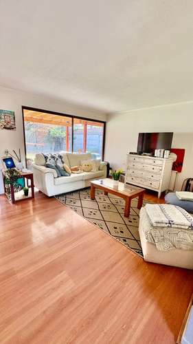 UF8850  5D 4B CASA SANTA ROSA HUECHURABA 336M2 TOTALES