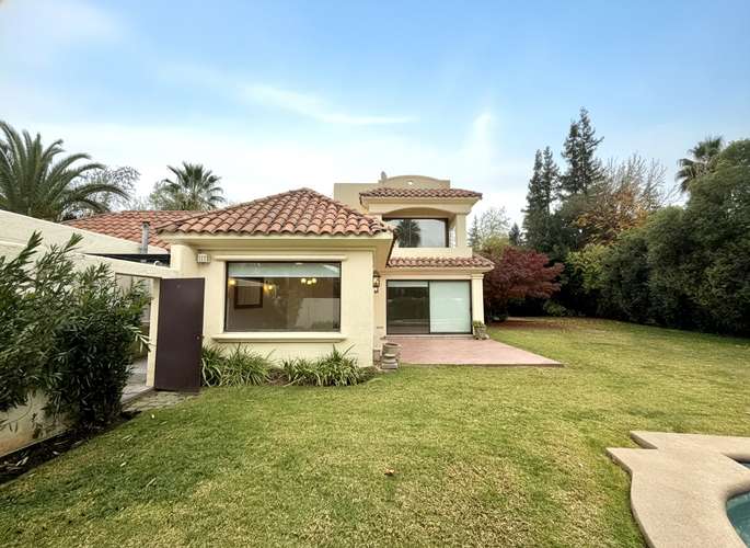 VENTA CASA GOLF DE MANQUEHUE NORTE PURO 815M2 PLANO 6D 4B - Imagen 2
