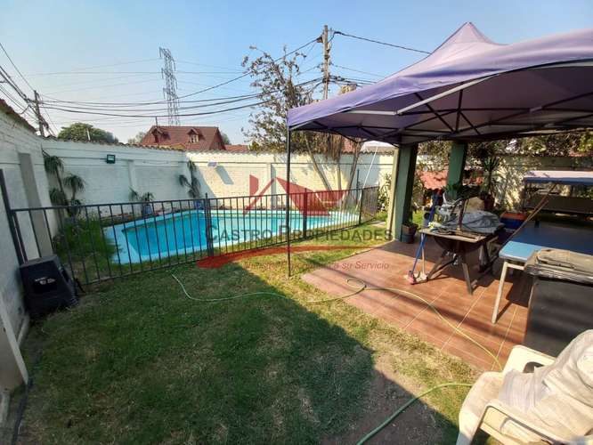 CASA DE ESQUINA AISLADA CON 4 DORMITORIOS, 2 BAÑOS - Imagen 21