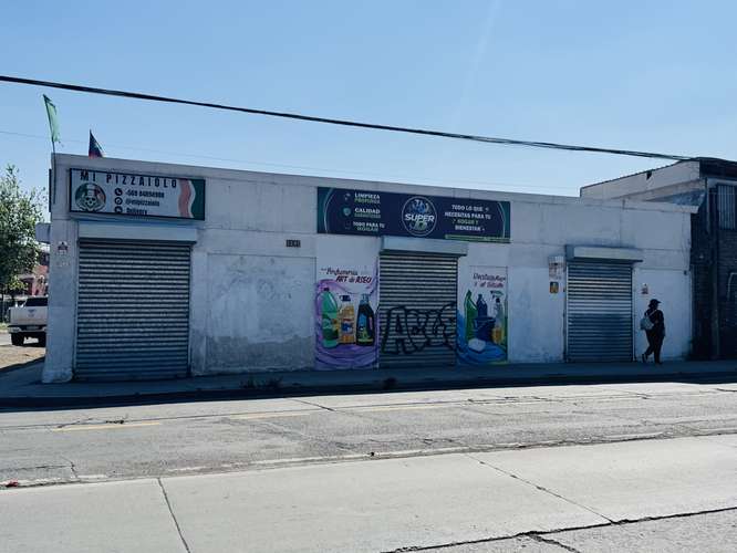 LOCALES COMERCIALES CON EXELENTE UBICACION EN AV SAN PABLO