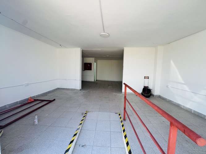 LOCALES COMERCIALES CON EXELENTE UBICACION EN AV SAN PABLO