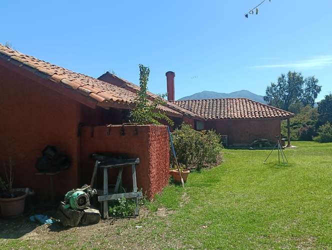VENDE CASABLANCA-TRANQUE LO OVALLE GRAN CASA CON PARQUE