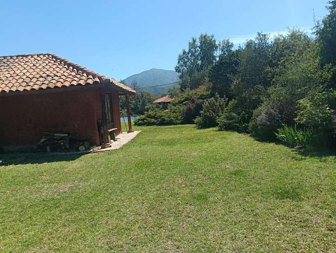 VENDE CASABLANCA-TRANQUE LO OVALLE GRAN CASA CON PARQUE