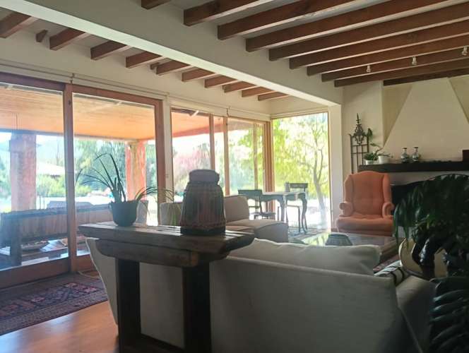 VENDE CASABLANCA-TRANQUE LO OVALLE GRAN CASA CON PARQUE