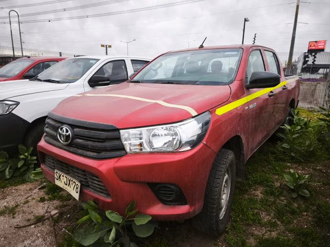 TOYOTA HILUX 4X4 2.4 DX AÑO 2023