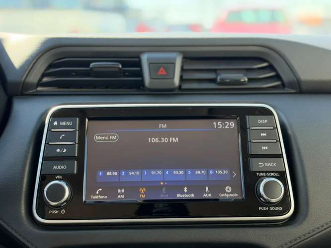 Nissan Versa 1.6 SENSE 4X2 MT 4P 2025 - Imagen 14