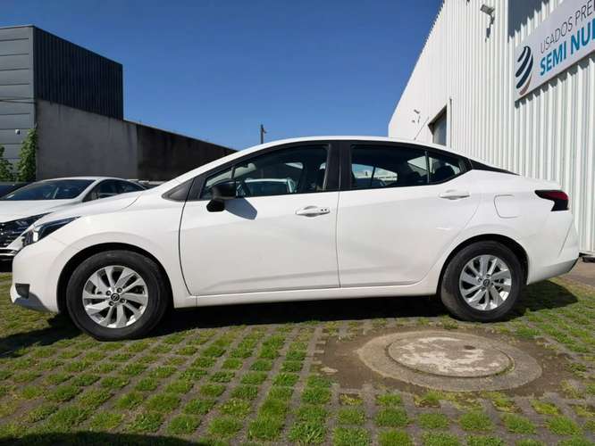 Nissan Versa 1.6 SENSE 4X2 MT 4P 2025 - Imagen 8