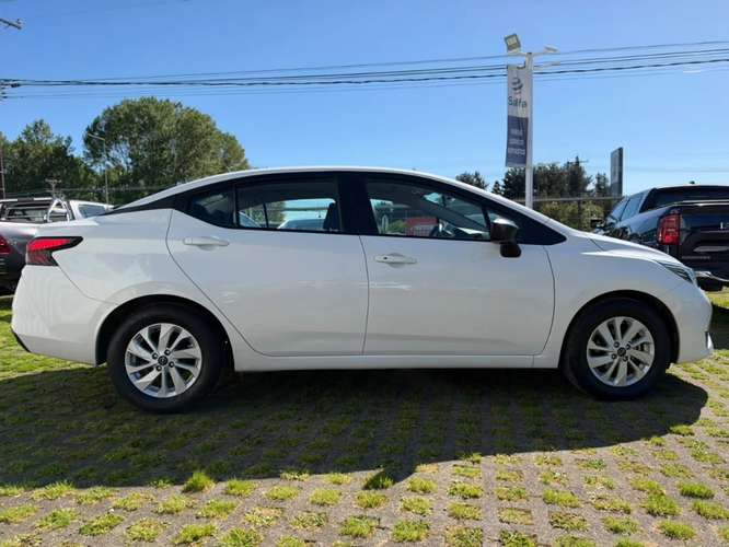 Nissan Versa 1.6 SENSE 4X2 MT 4P 2025 - Imagen 4