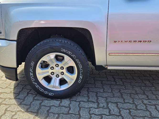 Chevrolet Silverado 5.3 LTZ CC Z71 AT 4X4 2019 - Imagen 8
