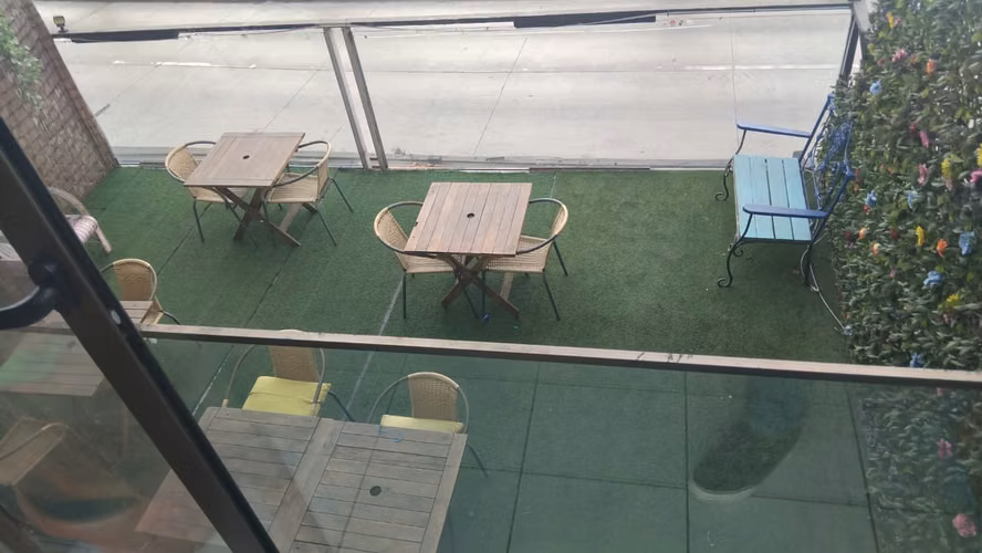 se vende propiedad comercial frente a la playa