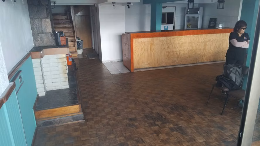 se vende propiedad comercial frente a la playa
