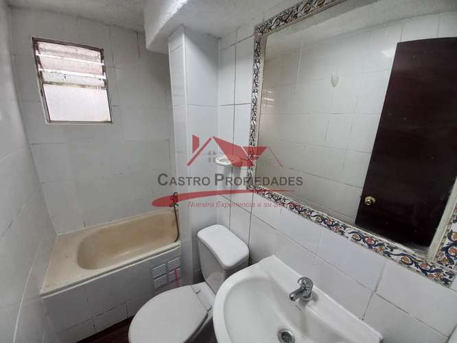 HERMOSO DEPARTAMENTO SEGUNDO PISO, 2 DORMITORIOS, 1 BAÑO - Imagen 22