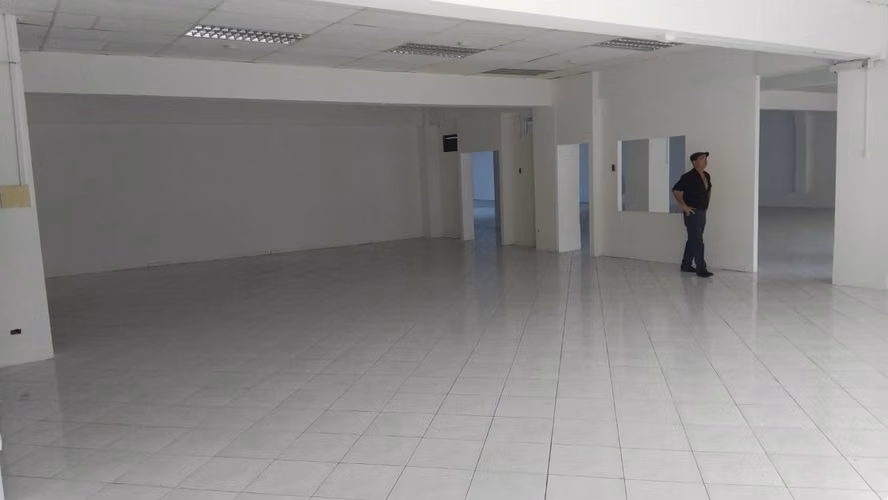 se vende edificio central - Imagen 4