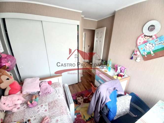 HERMOSA CASA DE DOS PISOS COMPLETAMENTE SOLIDA 3 DORMITORIOS - Imagen 15