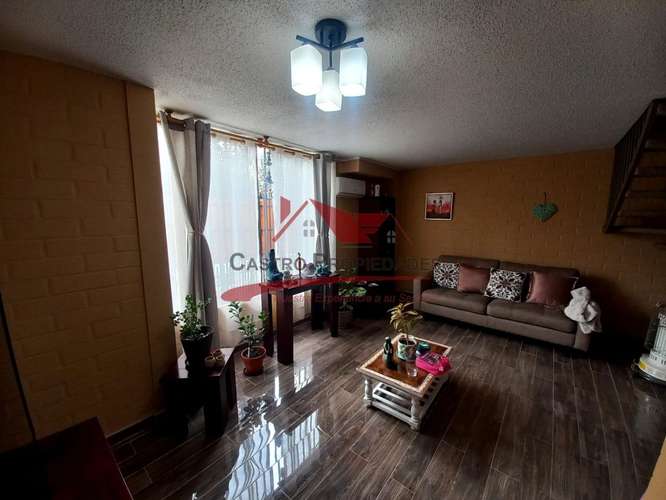 HERMOSA CASA DE DOS PISOS COMPLETAMENTE SOLIDA 3 DORMITORIOS - Imagen 5