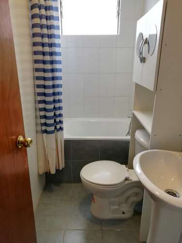 Arriendo Casa en Av. Bernardo Leigthon, Peñablanca - Imagen 11