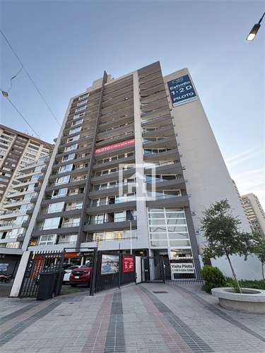 HERMOSO DEPTO 2H2B PISO 12 FRENTE A METRO CARLOS VALDOVINOS