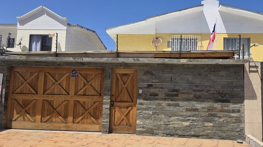 VENTA DE CASA, USO HABITACIONAL Y COMERCIAL REGULARIZADO