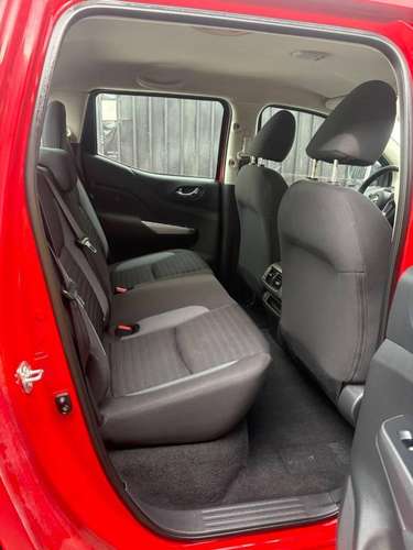 Nissan np300 navara 2025 4x4 con 15 mil kilómetros nueva - Imagen 6
