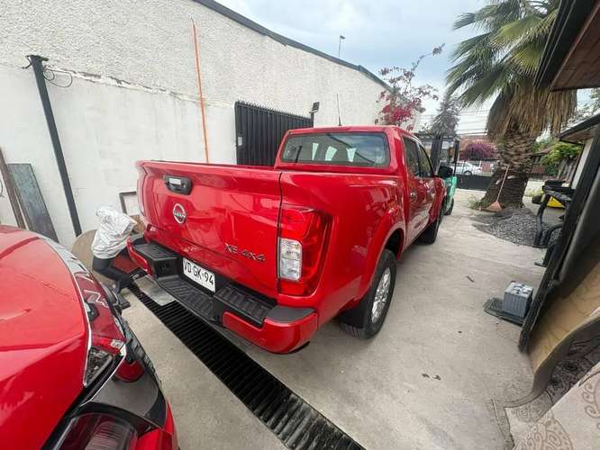 Nissan np300 navara 2025 4x4 con 15 mil kilómetros nueva - Imagen 3