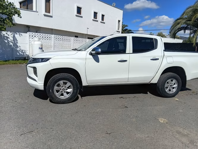 Mitsubishi, 2019 - Imagen 2