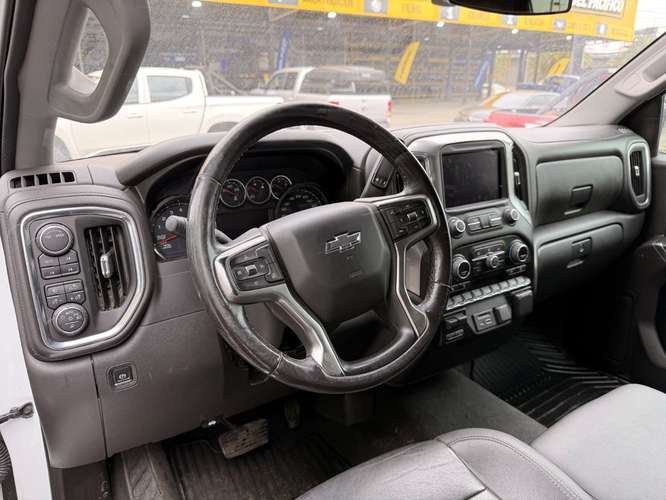 CHEVROLET SILVERADO 2022 - Imagen 12