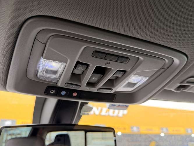 CHEVROLET SILVERADO 2022 - Imagen 16