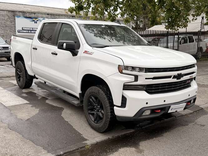 CHEVROLET SILVERADO 2022 - Imagen 3
