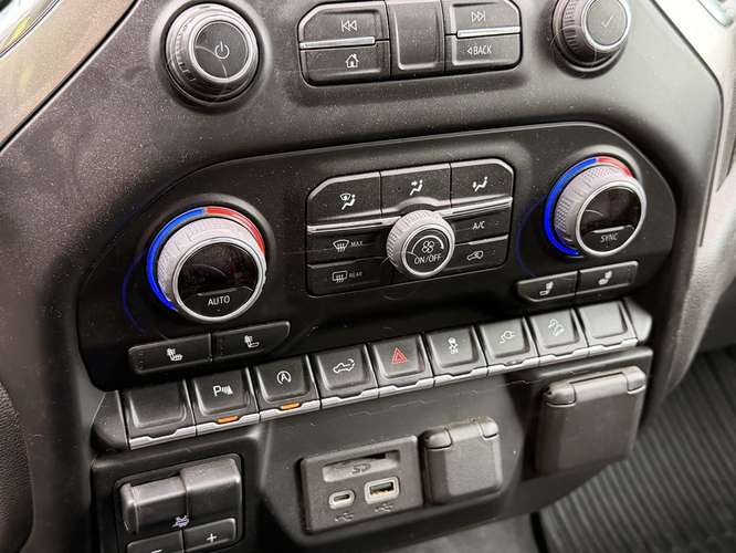CHEVROLET SILVERADO 2022 - Imagen 20