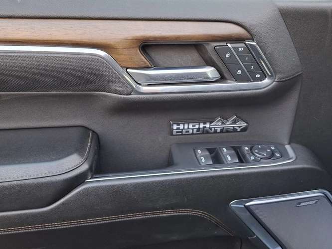 CHEVROLET SILVERADO 2024 - Imagen 13