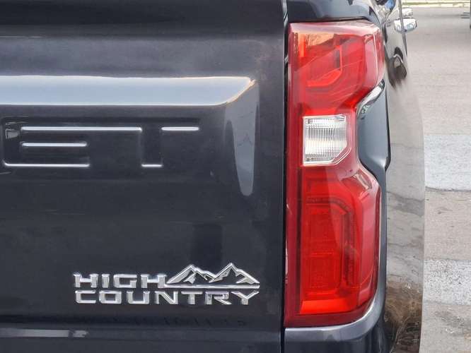 CHEVROLET SILVERADO 2024 - Imagen 11