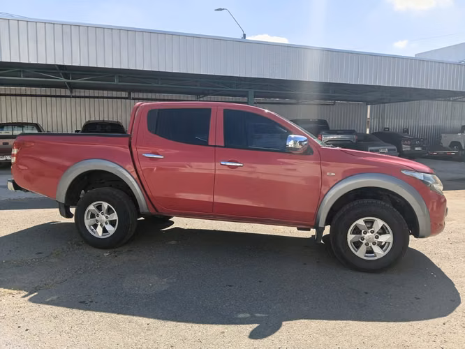 Mitsubishi, 2017 - Imagen 2