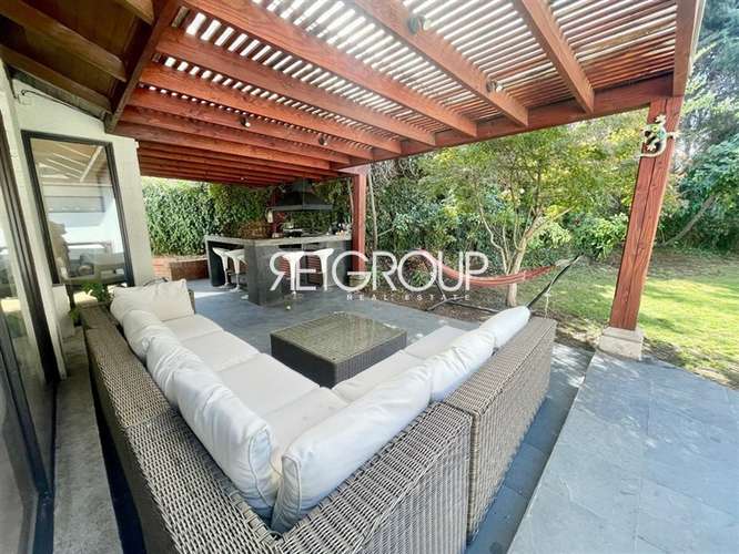 Casa en venta de 5 dorm. en Lo Barnechea , Gran Jardin . - Imagen 11