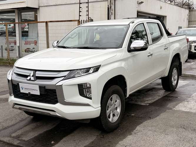 MITSUBISHI L200 2023