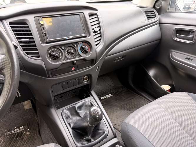 MITSUBISHI L200 2023 - Imagen 14
