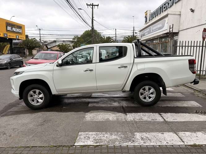 MITSUBISHI L200 2023 - Imagen 5