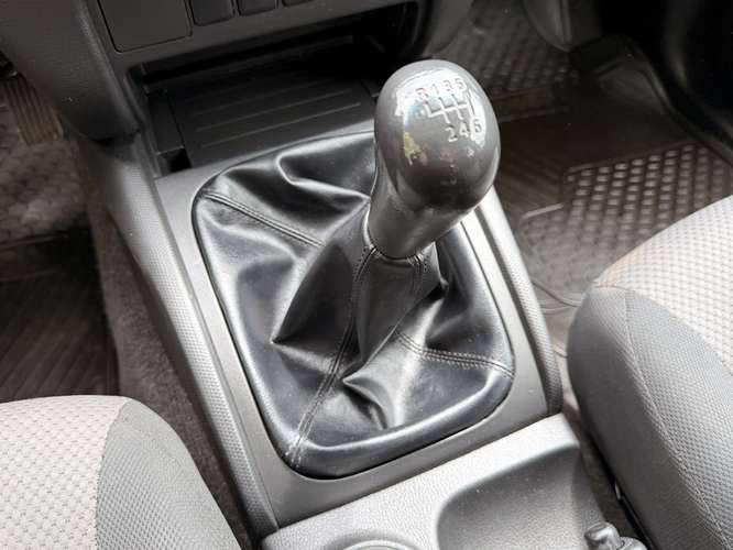 MITSUBISHI L200 2023 - Imagen 13