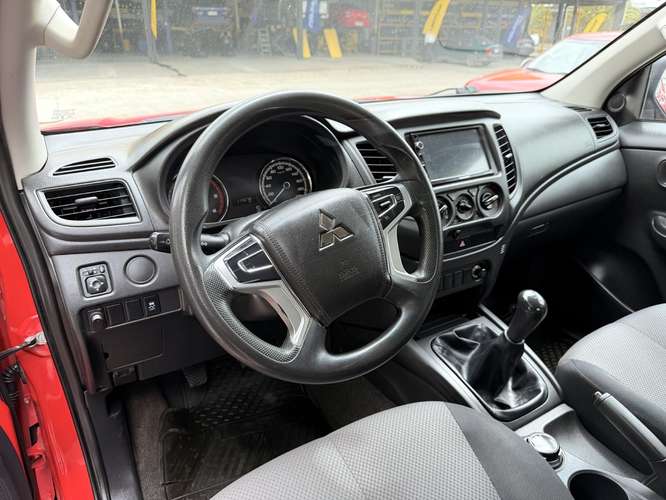 MITSUBISHI L200 2023 - Imagen 11