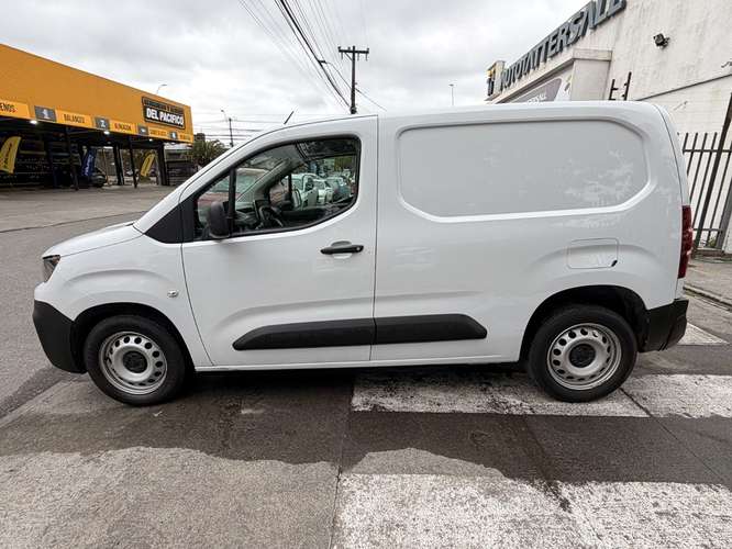 PEUGEOT PARTNER 2024 - Imagen 6
