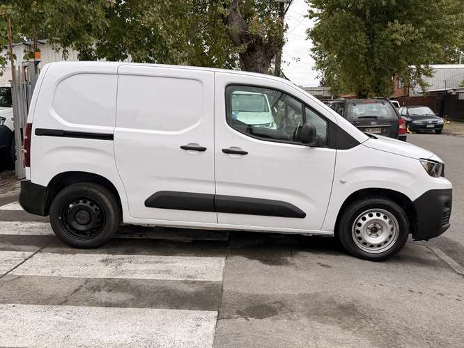PEUGEOT PARTNER 2024 - Imagen 4