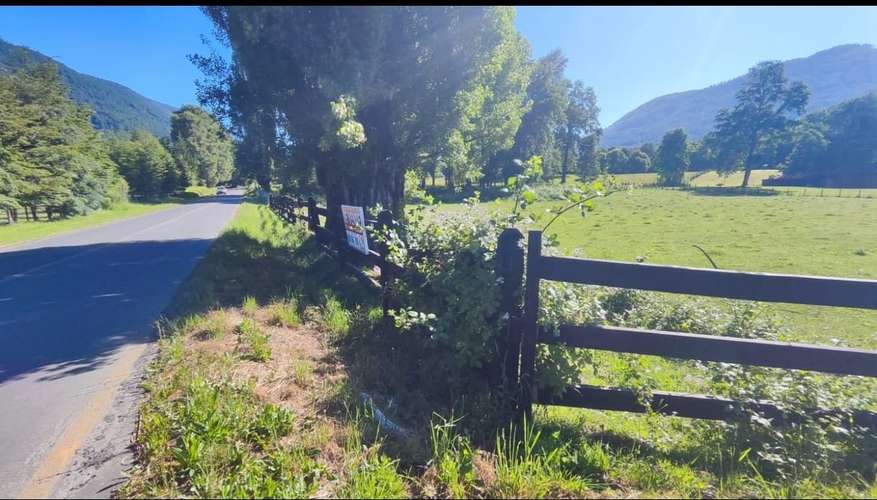 PRECIOSA PARCELA ORILLA DE CAMINO, CON ACCESO A RIO LICURA