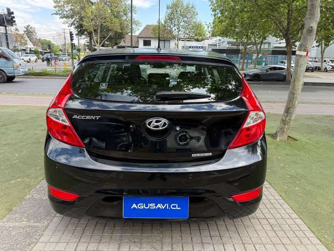 Hyundai Accent 1.4 GLS HB AC 2AB ABS 6MT 5P. (2013)