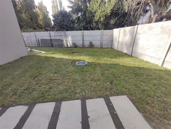 Casa en ARRIENDO Condominio Bosques de Nogales, Machalí