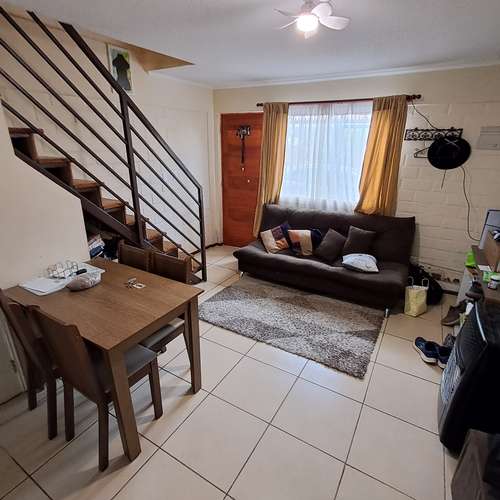 CASA EN MAIPÚ CON POTENCIAL DE PLUSVALÍA Y CONECTIVIDAD