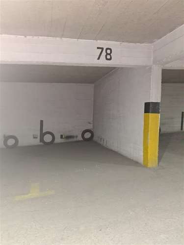 Estacionamiento techado en arriendo en Santiago centro