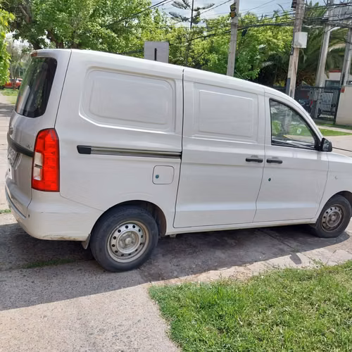 Furgón chevrolet N400 32 mil km