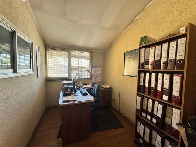 Terreno y Oficina en venta en Conchalí