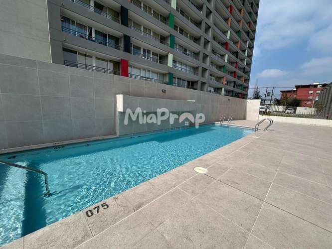 ARRIENDO DEPTO 2D1B CON BODEGA A PASOS DE METRO CARLOS VALDOVINOS