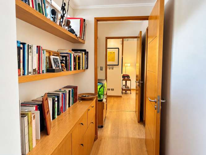 Encantadora casa en sector privilegiado de  La Reina
